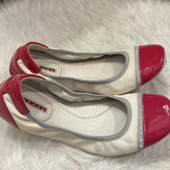 Prada Deep Pink /WhiteLeather Balle Shoe size 39EU pre-owned. - Picture 3 of 7